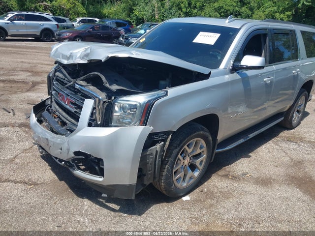 45441853 :رقم المزاد ، 1GKS2GKC9JR239423 vin ، 2018 Gmc Yukon Xl Slt مزاد بيع