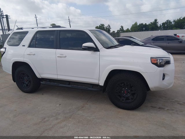 Toyota 4runner Sr5 Premium 2022 JTEFU5JR1N5256940 Image 13