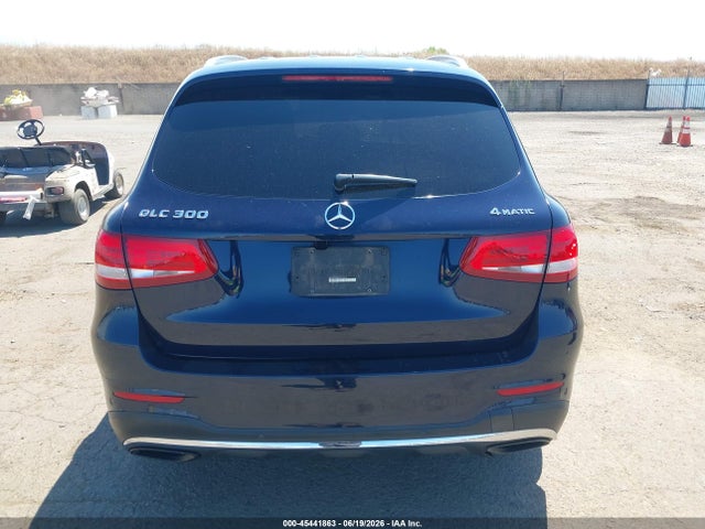 WDC0G4KB5GF065218 Mercedes-Benz Glc 300 4matic