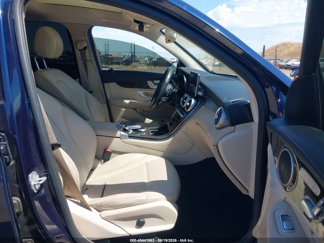 WDC0G4KB5GF065218 Mercedes-Benz Glc 300 4matic