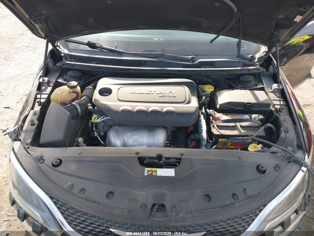 2016 Chrysler 200 Limited მანქანა იყიდება აუქციონზე, vin: 1C3CCCAB1GN175980, აუქციონის ნომერი: 45441869