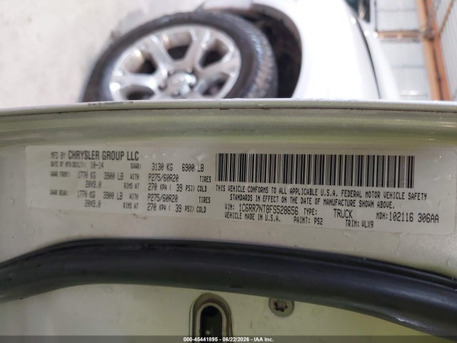 2015 Ram 1500 Laramie მანქანა იყიდება აუქციონზე, vin: 1C6RR7NT8FS528656, აუქციონის ნომერი: 45441895