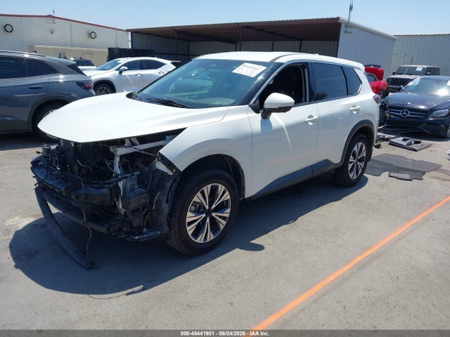 5N1AT3BA5MC832713 Nissan Rogue Sv Fwd