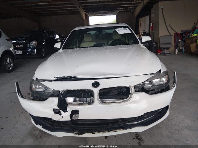 2016 Bmw 328i მანქანა იყიდება აუქციონზე, vin: WBA8E9G53GNT44085, აუქციონის ნომერი: 45441934