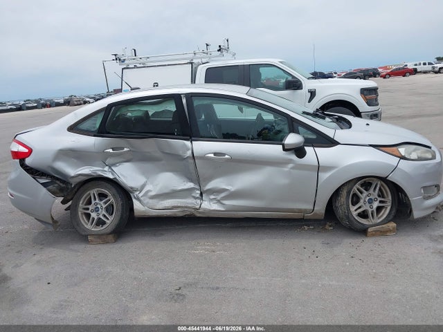 Ford FIESTA SE 2019 3FADP4BJ1KM119806 Image 13