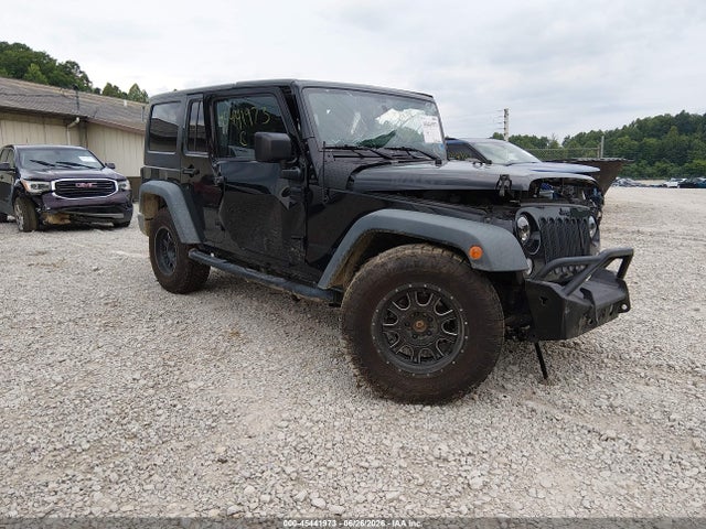 45441973 :رقم المزاد ، 1C4BJWDG1FL588241 vin ، 2015 Jeep Wrangler Unlimited Willys Wheeler مزاد بيع
