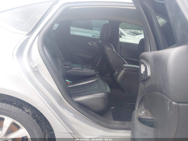 45442003 :رقم المزاد ، 1C3CCCCG2FN623098 vin ، 2015 Chrysler 200 C مزاد بيع