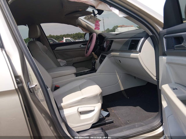 2018 Volkswagen Atlas 3.6l V6 Se მანქანა იყიდება აუქციონზე, vin: 1V2CR2CAXJC509109, აუქციონის ნომერი: 45442009