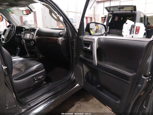 Toyota 4runner Limited 2017 JTEBU5JR9H5412824 Image 5