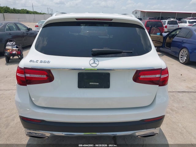 45442083 :رقم المزاد ، WDC0G4JB9KF605552 vin ، 2019 Mercedes-benz Glc 300 مزاد بيع