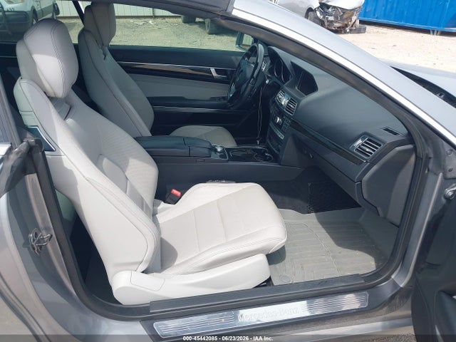 2014 Mercedes-benz E 350 მანქანა იყიდება აუქციონზე, vin: WDDKK5KF3EF261926, აუქციონის ნომერი: 45442085