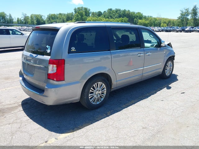 Продажа на аукционе авто 2014 Chrysler Town & Country Touring-l 30th Anniversary, vin: 2C4RC1CG7ER424673, номер лота: 45442087