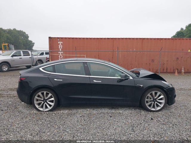 Aukcja sprzedaży 2018 Tesla Model 3 Long Range/performance, vin: 5YJ3E1EBXJF186681, numer aukcji: 45442114