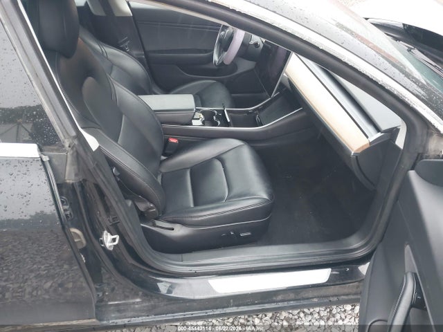 Aukcja sprzedaży 2018 Tesla Model 3 Long Range/performance, vin: 5YJ3E1EBXJF186681, numer aukcji: 45442114