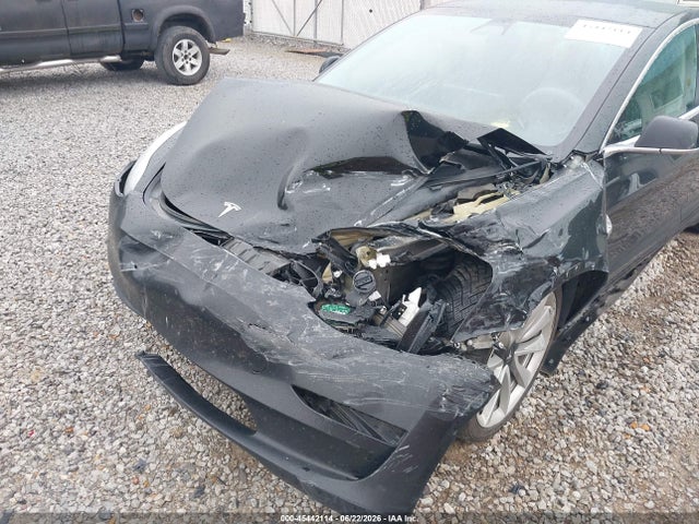 Aukcja sprzedaży 2018 Tesla Model 3 Long Range/performance, vin: 5YJ3E1EBXJF186681, numer aukcji: 45442114