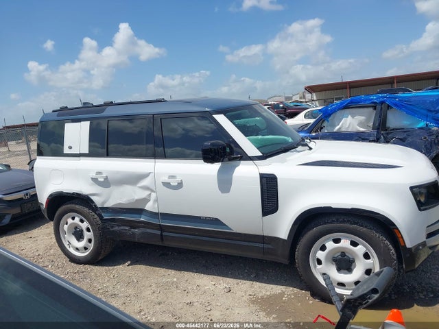 Aukcja sprzedaży 2024 Land Rover Defender 110 P400 S, vin: SALEJEEU3R2354097, numer aukcji: 45442177