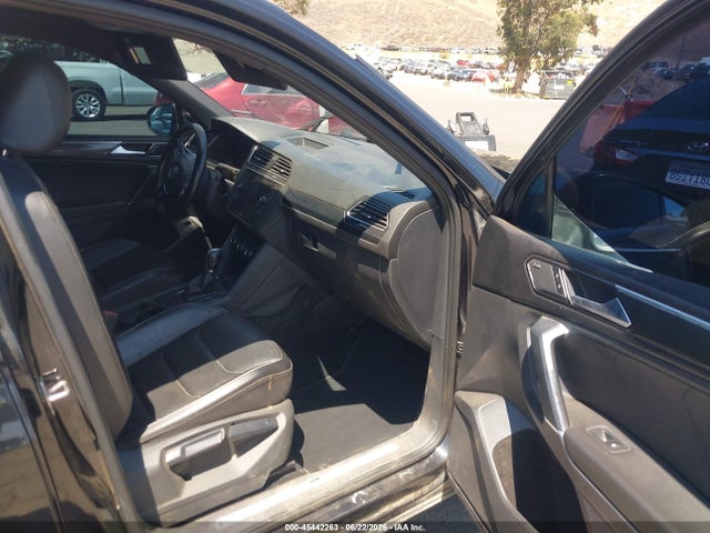 Продаж на аукціоні авто 2018 Volkswagen Tiguan 2.0t Sel Premium, vin: 3VV5B7AX5JM192200, номер лоту: 45442263