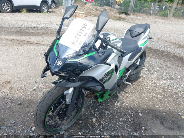 Kawasaki Cx500 2024 ML5CXGA1XRDA04522 Image 2