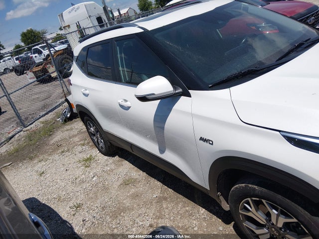 KNDERCAA4M7118005 KIA SELTOS EX