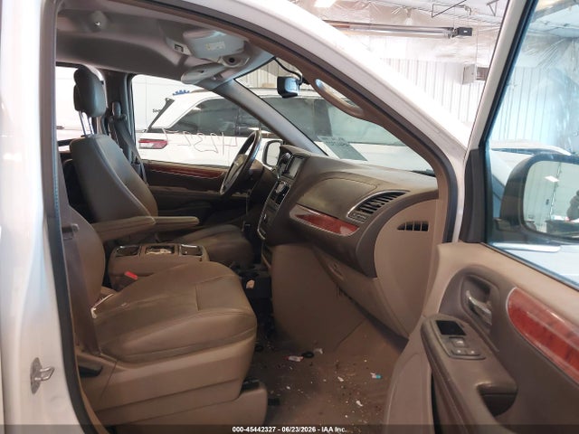 45442327 :رقم المزاد ، 2C4RC1BG3ER191912 vin ، 2014 Chrysler Town & Country Touring مزاد بيع