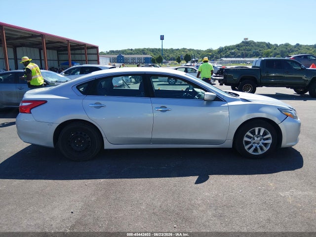 Продаж на аукціоні авто 2016 Nissan Altima 2.5/2.5 S/2.5 Sl/2.5 Sr/2.5 Sv, vin: 1N4AL3AP3GN352632, номер лоту: 45442403