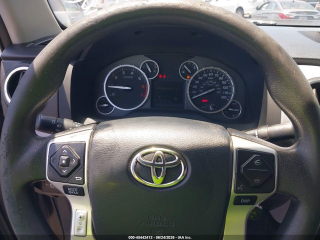 5TFDW5F18GX508747 Toyota Tundra Sr5 5.7l V8