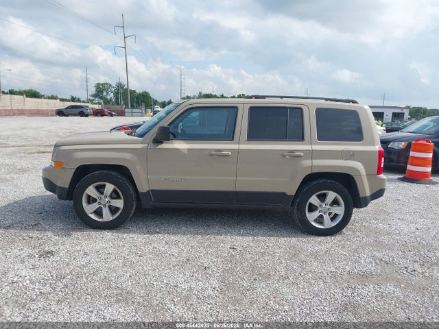 Auction sale of the 2017 Jeep Patriot Sport Fwd, vin: 1C4NJPBA3HD102415, lot number: 45442423