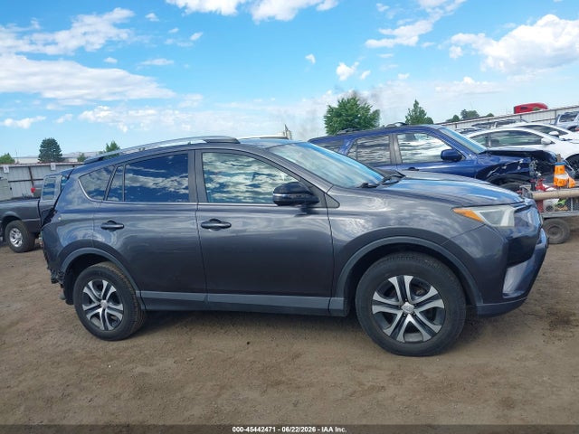 Toyota RAV4 LE 2018 JTMBFREV4JJ175749 Image 14