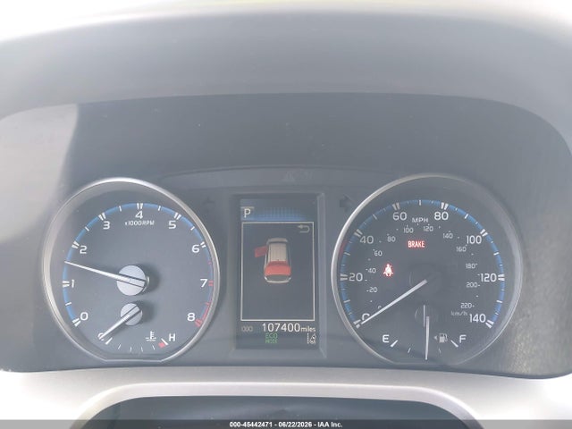 Toyota RAV4 LE 2018 JTMBFREV4JJ175749 Image 7