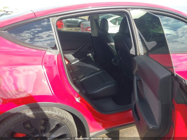 Продажа на аукционе авто 2022 Tesla Model Y Performance Dual Motor All-wheel Drive, vin: 7SAYGDEF4NF513993, номер лота: 45442501