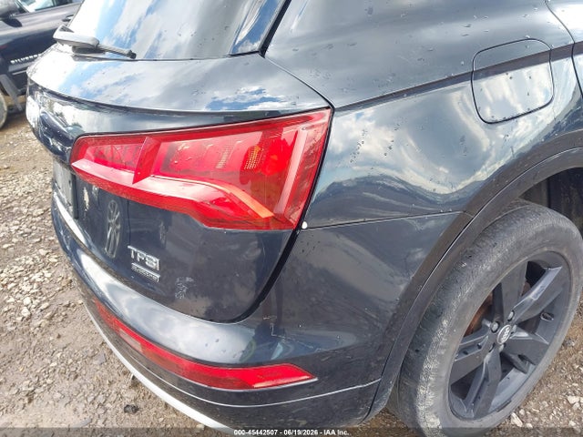 Продаж на аукціоні авто 2018 Audi Q5 2.0t Premium/2.0t Tech Premium, vin: WA1CNAFY1J2043716, номер лоту: 45442507