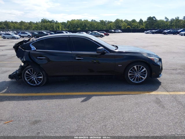 Продажа на аукционе авто 2018 Infiniti Q50 3.0t Luxe, vin: JN1EV7AP1JM365845, номер лота: 45442510