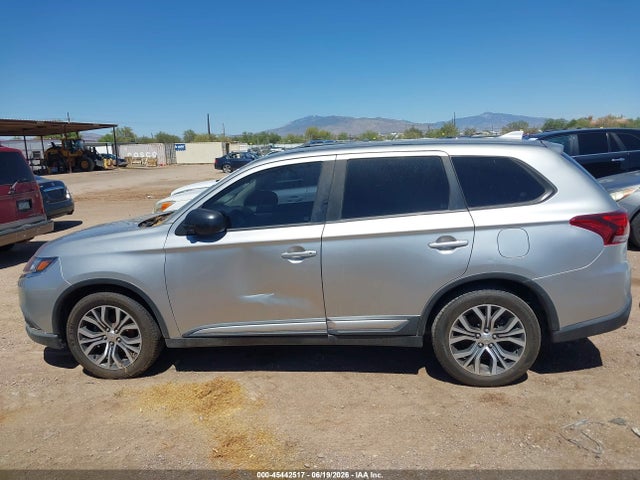 45442517 :رقم المزاد ، JA4AD2A3XJZ054801 vin ، 2018 Mitsubishi Outlander Es مزاد بيع