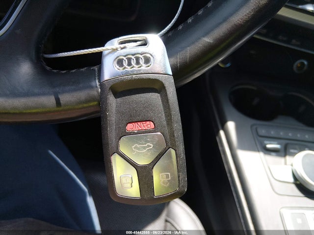 45442555 :رقم المزاد ، WAUBNCF59JA061161 vin ، 2018 Audi A5 2.0t Premium مزاد بيع