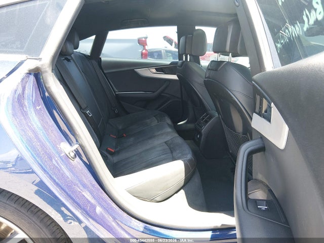 45442555 :رقم المزاد ، WAUBNCF59JA061161 vin ، 2018 Audi A5 2.0t Premium مزاد بيع