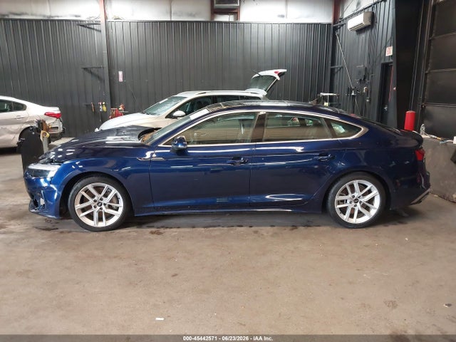 Aukcja sprzedaży 2024 Audi A5 Sportback Premium Plus 45 Tfsi Quattro S Tronic, vin: WAUFACF51RA065827, numer aukcji: 45442571
