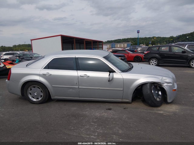 45442619 :رقم المزاد ، 2C3KA53G27H871164 vin ، 2007 Chrysler 300 Touring مزاد بيع