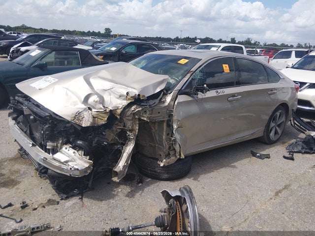 Продажа на аукционе авто 2018 Honda Accord Touring, vin: 1HGCV1F96JA044754, номер лота: 45442674