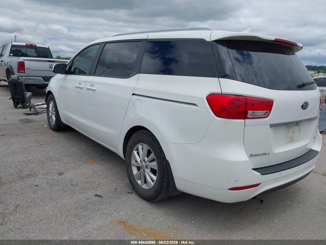 KIA SEDONA LX 2017 KNDMB5C18H6320205 Image 3