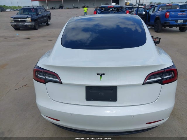 45442708 :رقم المزاد ، 5YJ3E1EAXMF963551 vin ، 2021 Tesla Model 3 Standard Range Plus Rear-wheel Drive مزاد بيع