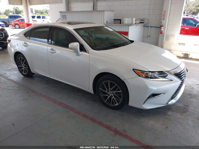 45442738 :رقم المزاد ، 58ABK1GG2JU109327 vin ، 2018 Lexus Es 350 مزاد بيع