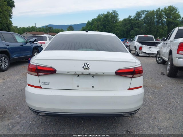 Продажа на аукционе авто 2020 Volkswagen Passat 2.0t Se, vin: 1VWSA7A38LC009424, номер лота: 45442744