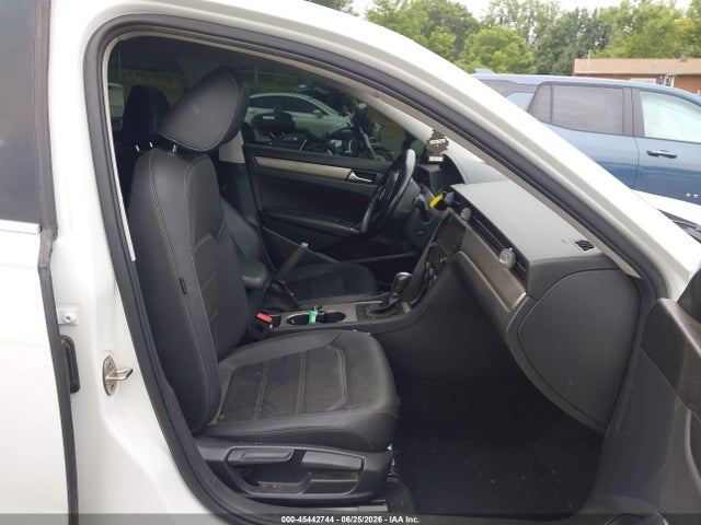 Продажа на аукционе авто 2020 Volkswagen Passat 2.0t Se, vin: 1VWSA7A38LC009424, номер лота: 45442744