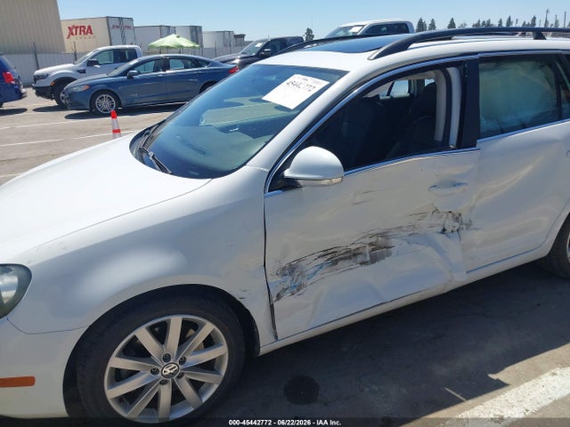 3VWPL7AJ1EM615518 Volkswagen Jetta Sportwagen 2.0l Tdi