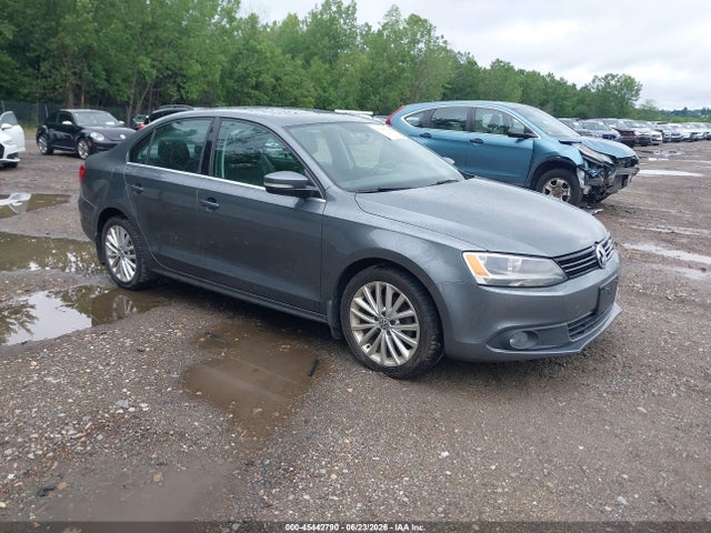 2013 Volkswagen Jetta 2.0l Tdi მანქანა იყიდება აუქციონზე, vin: 3VWLL7AJ0DM395057, აუქციონის ნომერი: 45442790