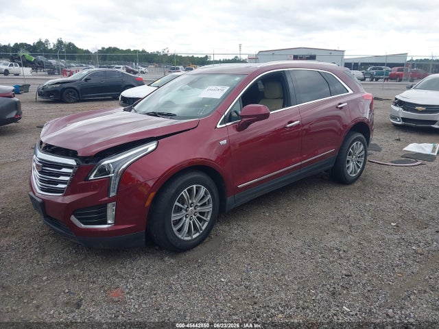 45442850 :رقم المزاد ، 1GYKNBRS1HZ202485 vin ، 2017 Cadillac Xt5 Luxury مزاد بيع