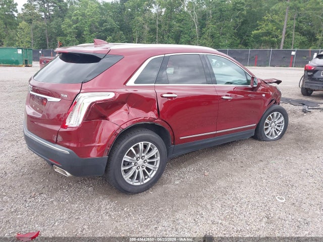 45442850 :رقم المزاد ، 1GYKNBRS1HZ202485 vin ، 2017 Cadillac Xt5 Luxury مزاد بيع