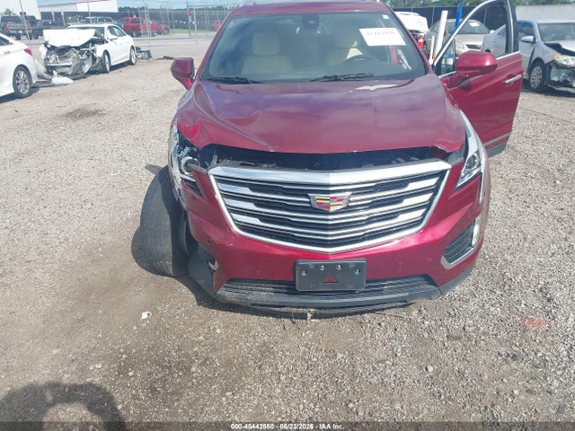 45442850 :رقم المزاد ، 1GYKNBRS1HZ202485 vin ، 2017 Cadillac Xt5 Luxury مزاد بيع