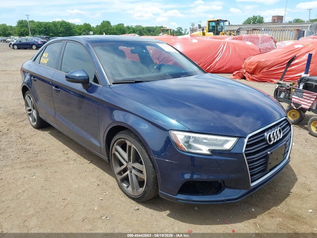 45442853 :رقم المزاد ، WAUAUGFF7H1066710 vin ، 2017 Audi A3 Premium مزاد بيع