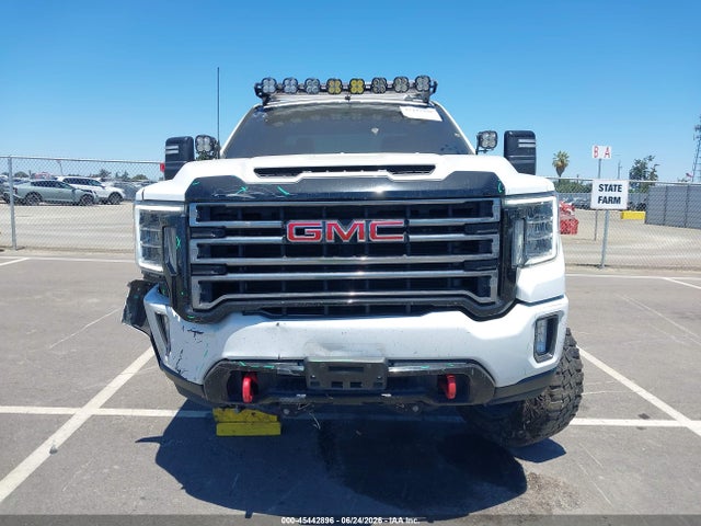 45442896 :رقم المزاد ، 1GT49PE78NF167118 vin ، 2022 Gmc Sierra 2500hd 4wd  Standard Bed At4 مزاد بيع